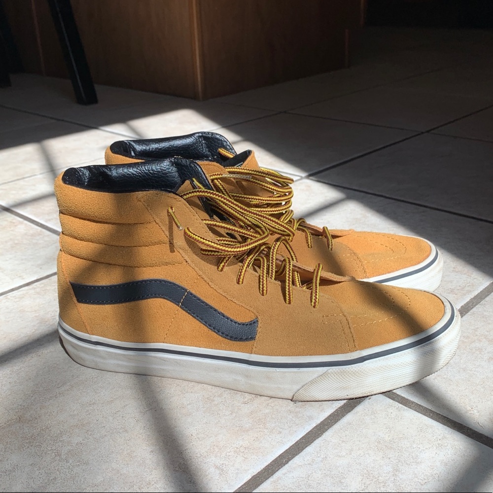 Vans Hi-Top skate shoes